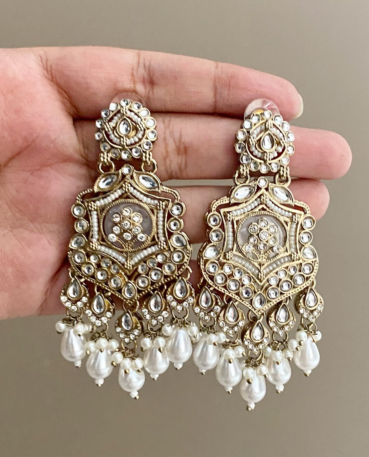 Ivory Mohini Kundan Earrings
