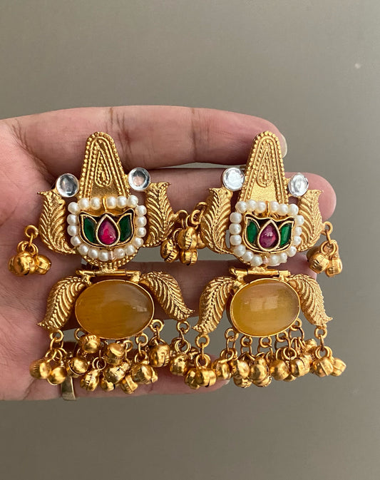 Rida Golden Earrings