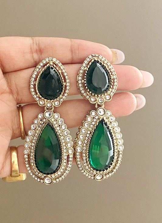 Shaya emerald dangler earrings