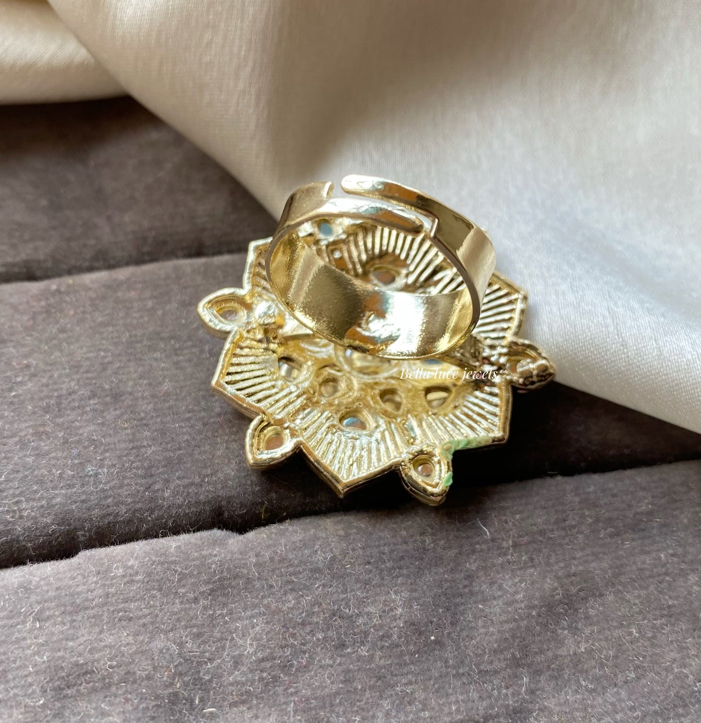 Kundan ring 10