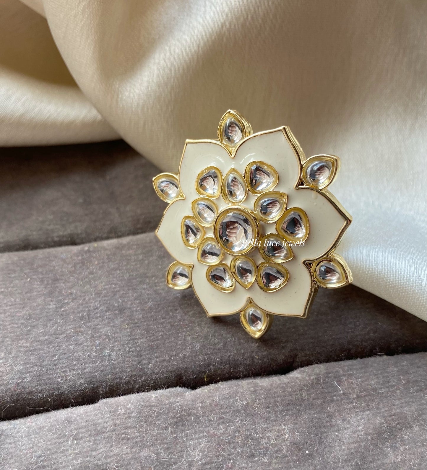 Kundan ring 10