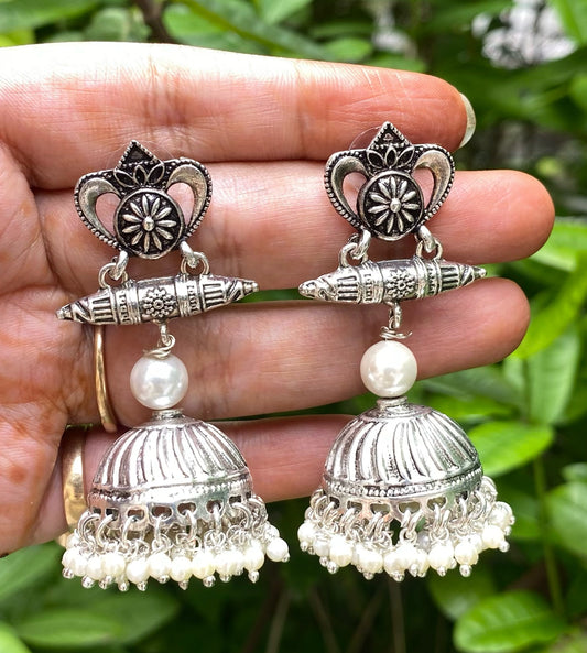 Piyali silver lookalike jhumki