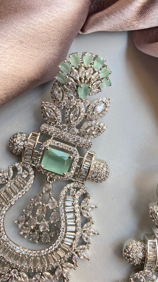 Diamond Earrings 8 (Mint)