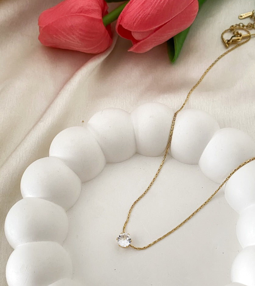 Stone studed Anti- tarnish Pendant necklace