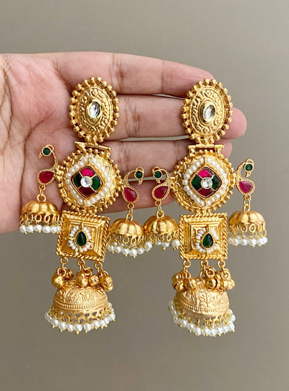 Ridhi Golden Jhumka Earrings