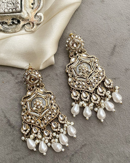 Ivory Mohini Kundan Earrings