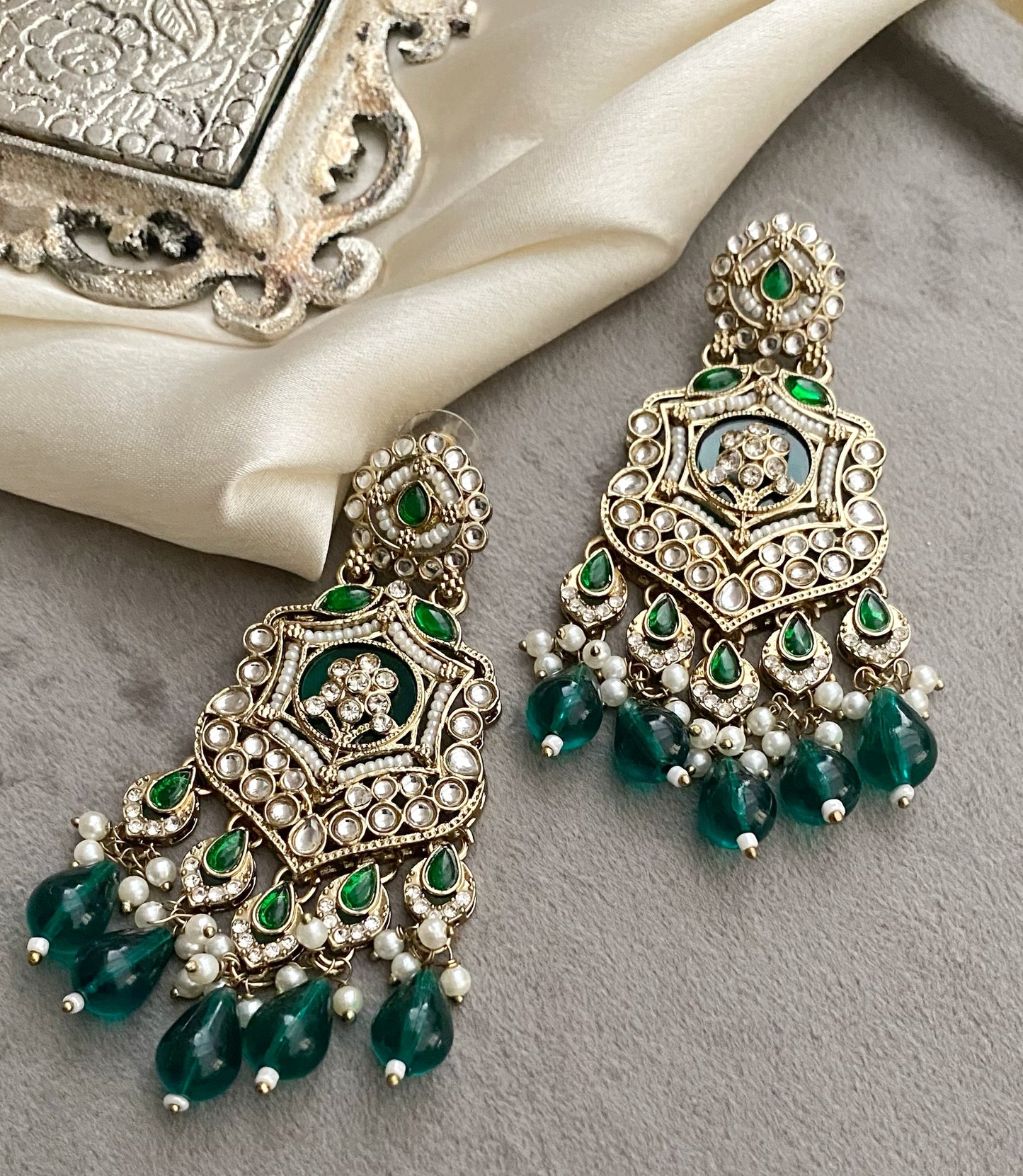 Emerald Mohini Kundan Earrings