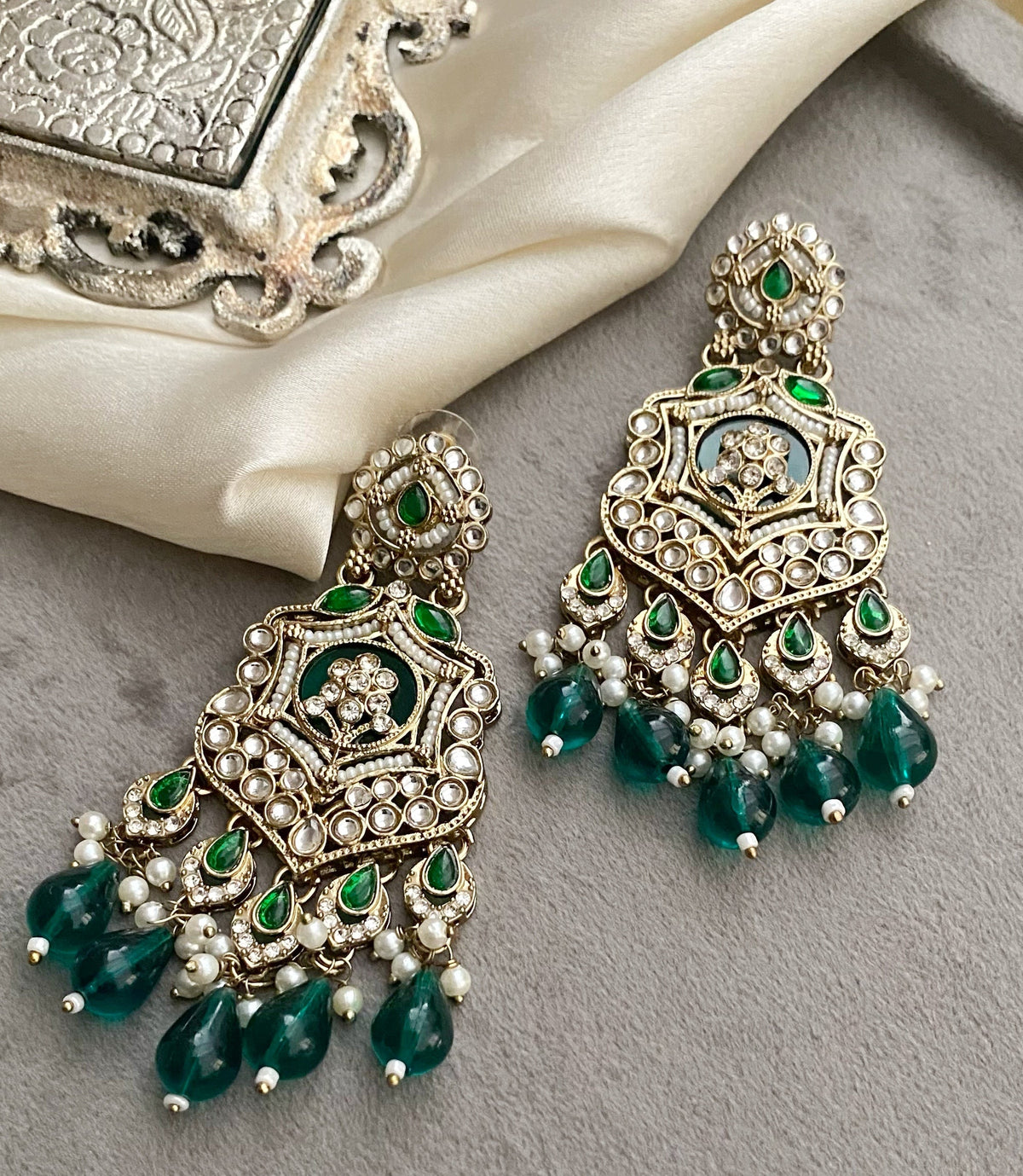Emerald Mohini Kundan Earrings