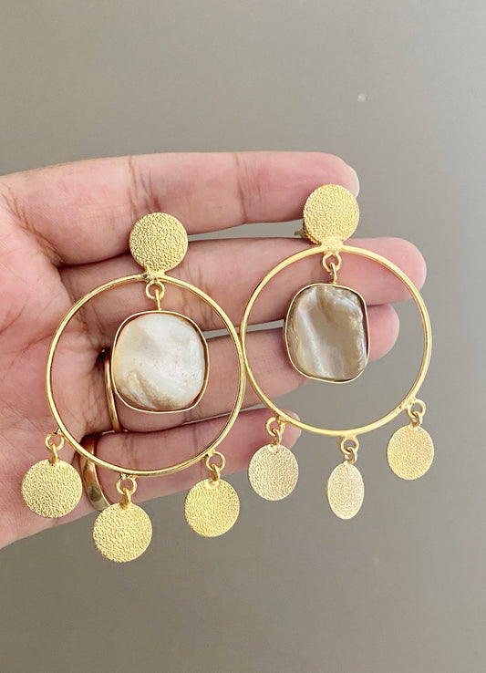 Gloria Pearl Golden Earrings