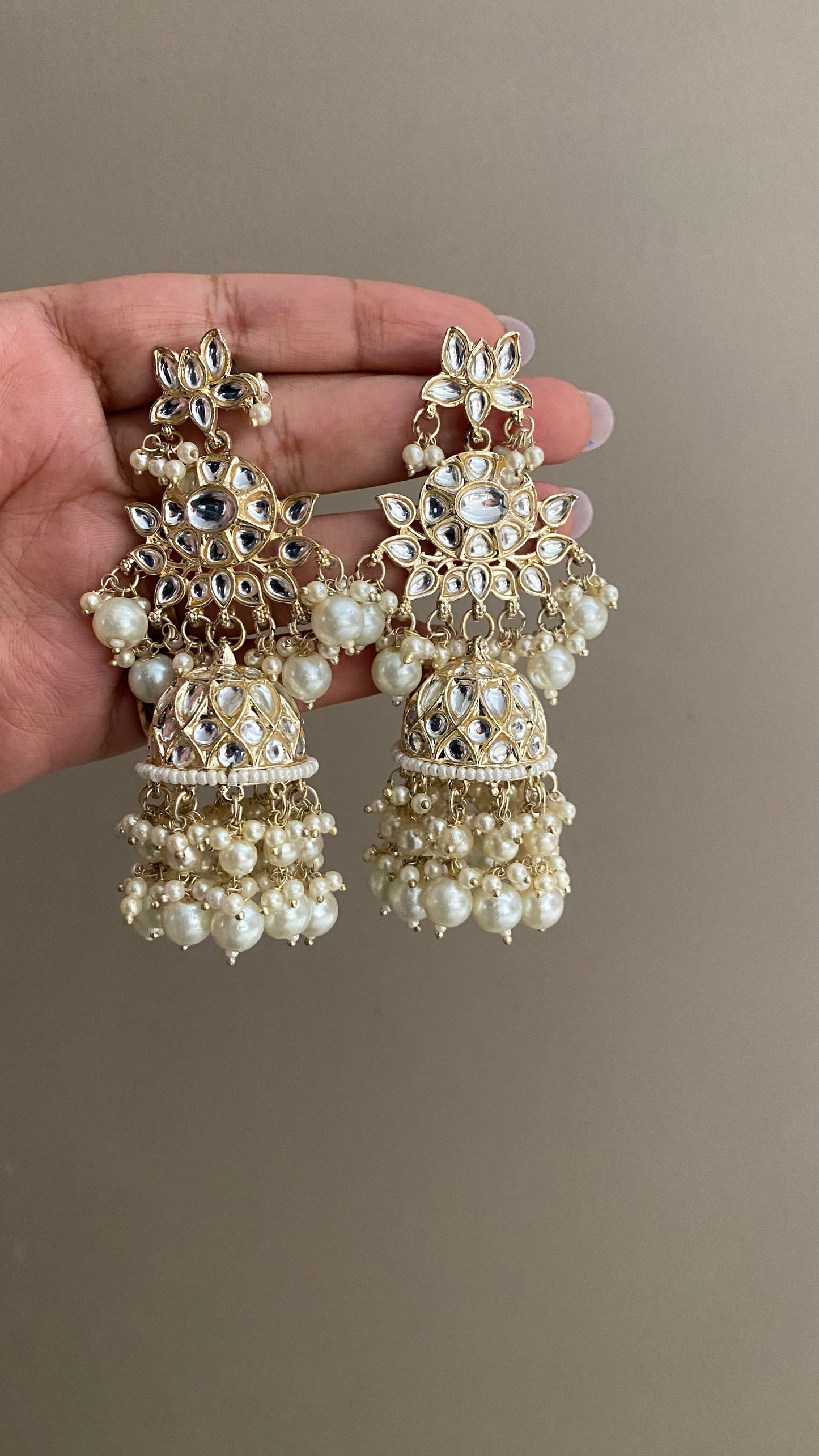 Gur kundan Jhumka