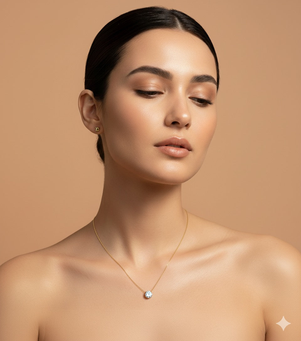 Stone studed Anti- tarnish Pendant necklace