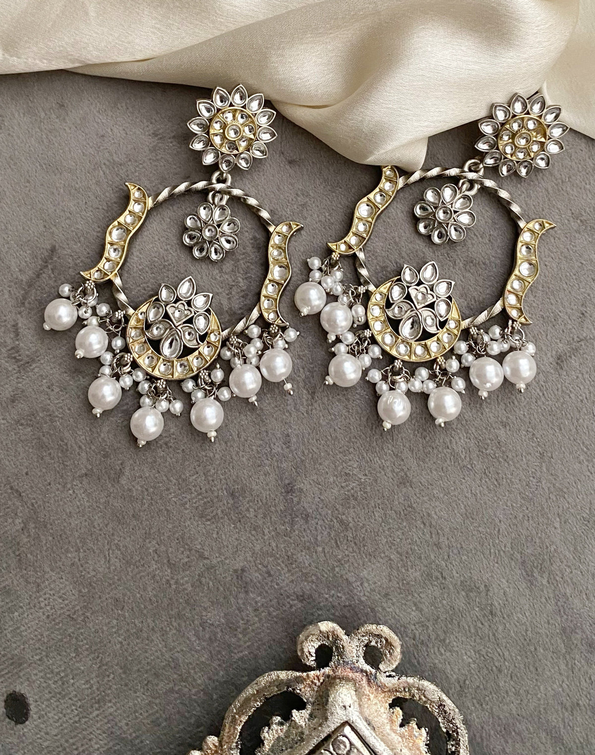 Archana dual tone kundan earrings