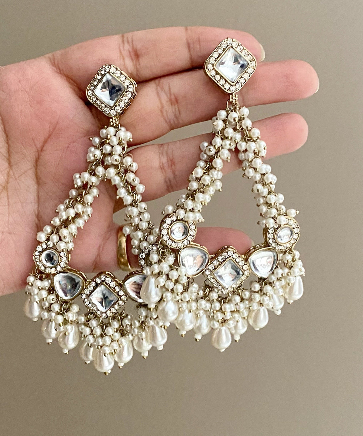 Grace Pearl Kundan Chandbali