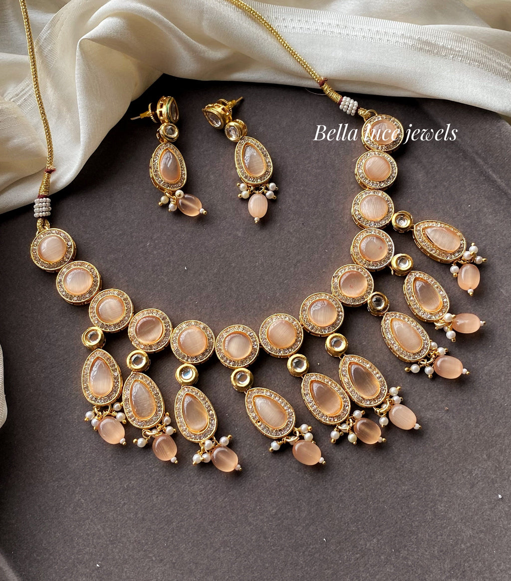 Meera kundan necklace set