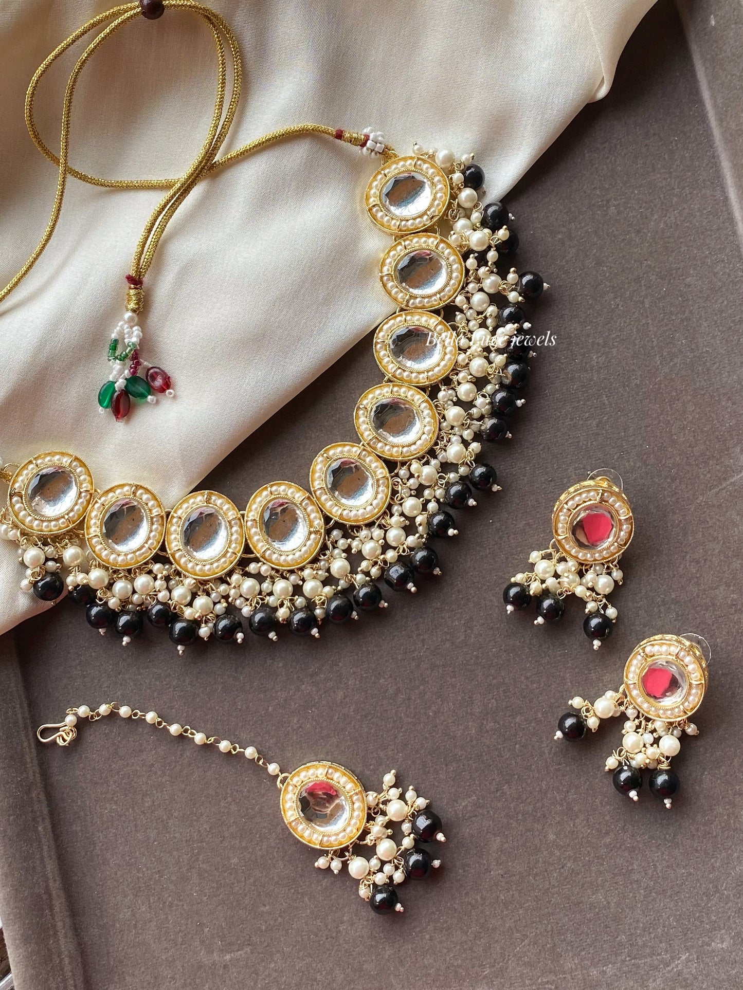 Black Rea Kundan Choker Necklace Set