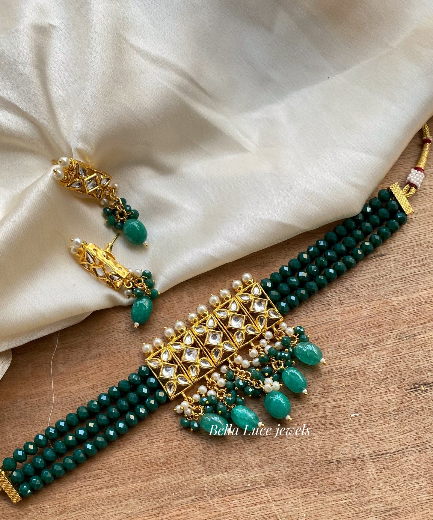 Green Aditi Kundan Necklace Set