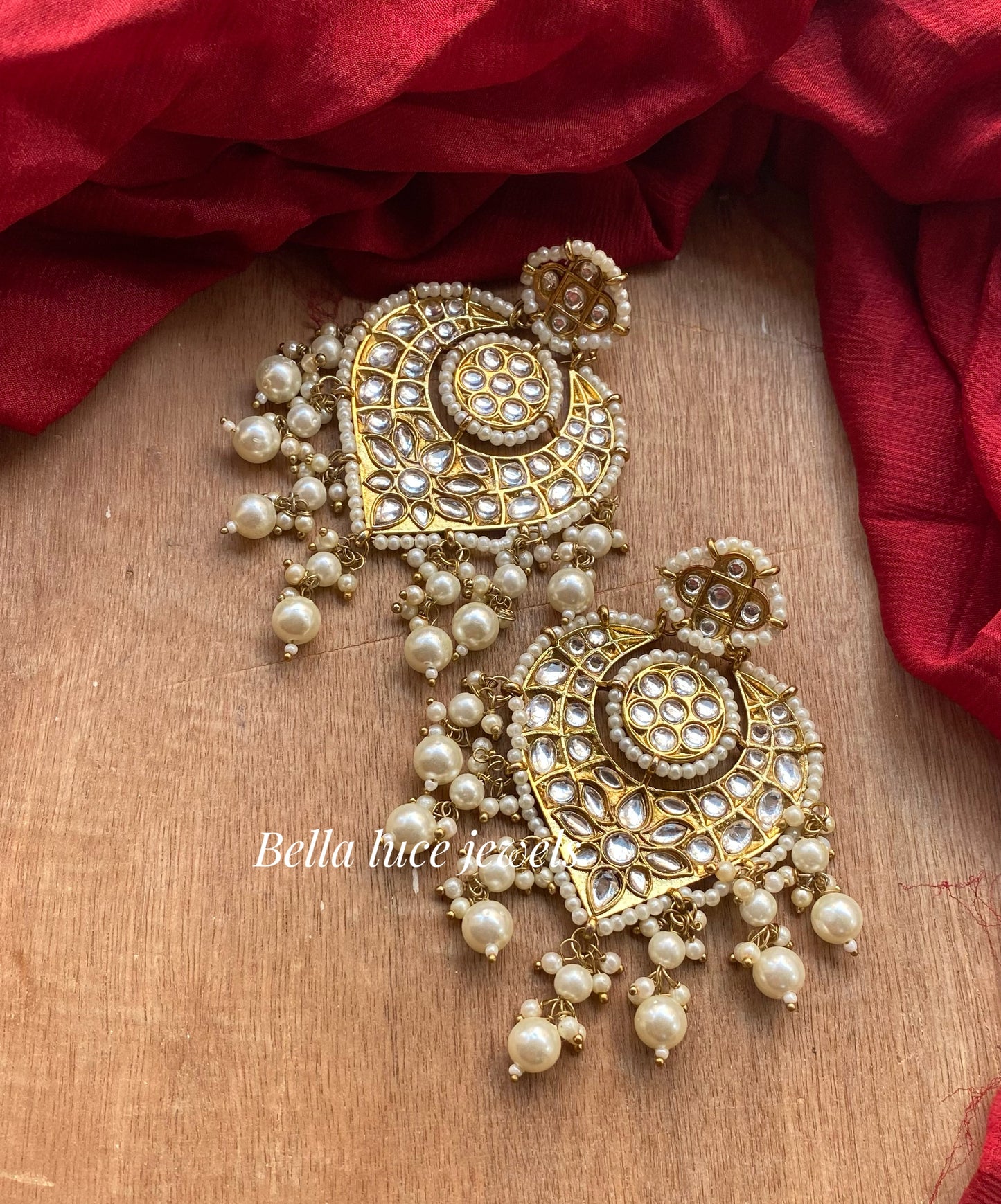 Nisha Kundan Chandbali