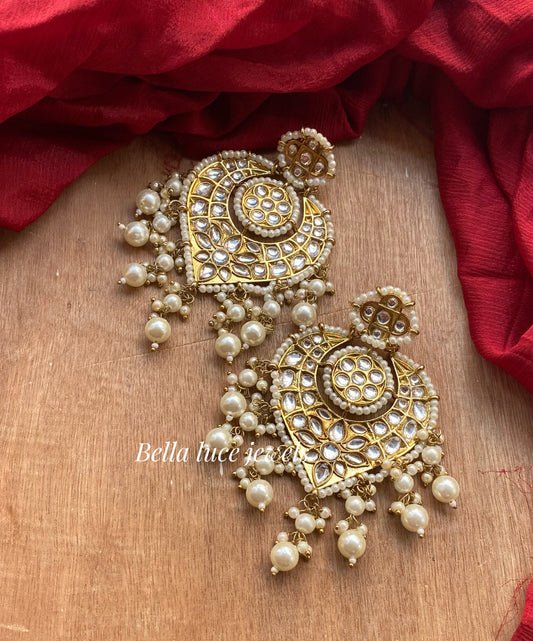 Nisha Kundan Chandbali