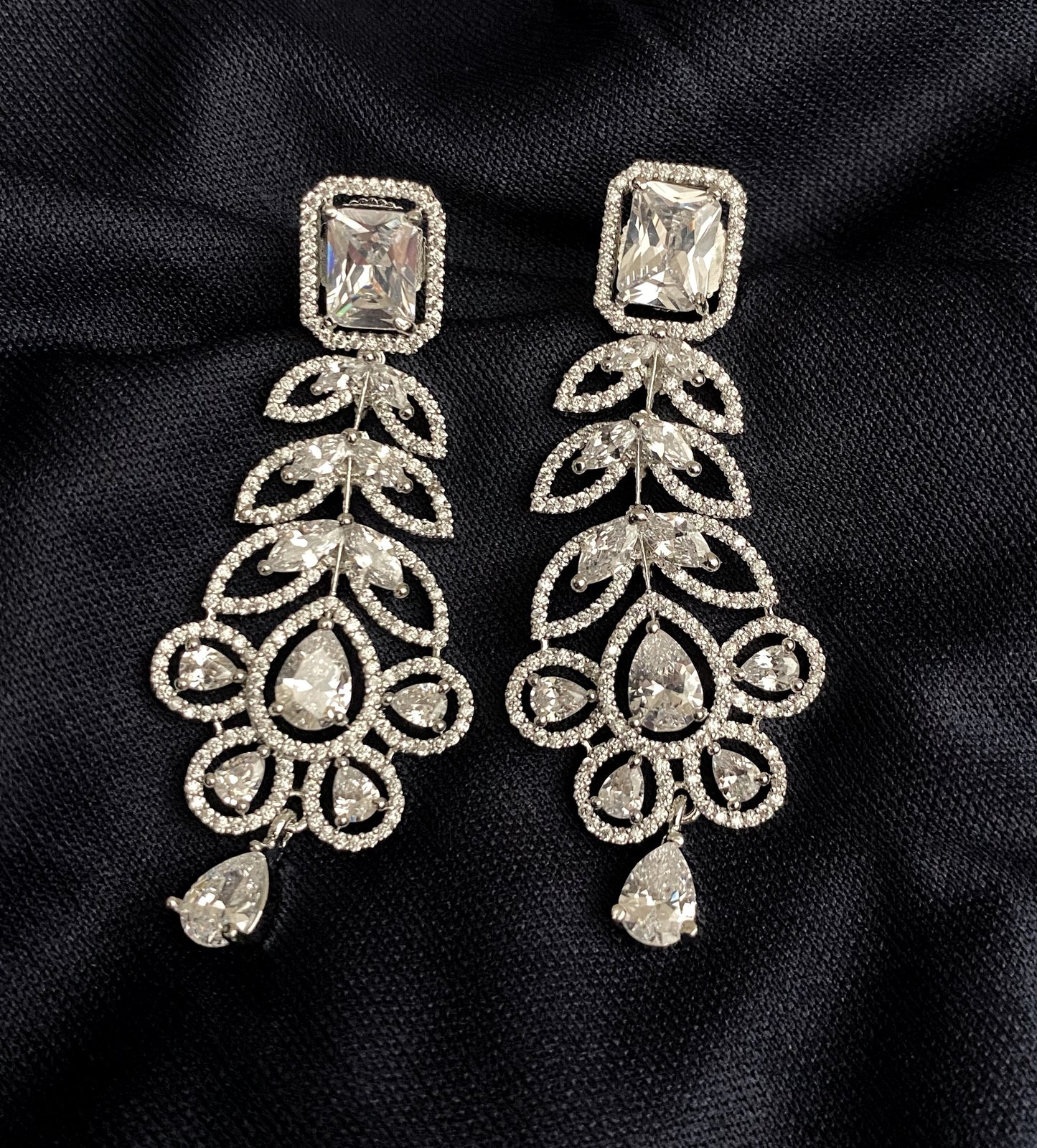 Tanya Diamond Earring and Maangtika Set
