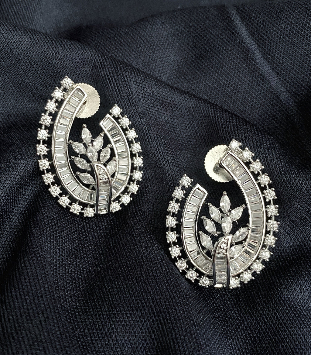 Nila Diamond studs