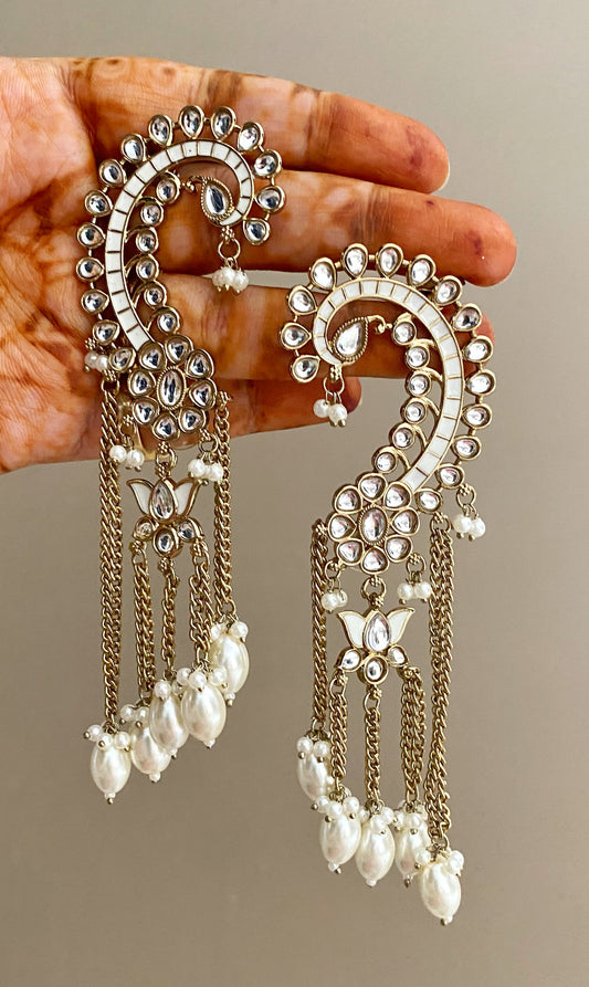 Kriya Earcuff Earrings