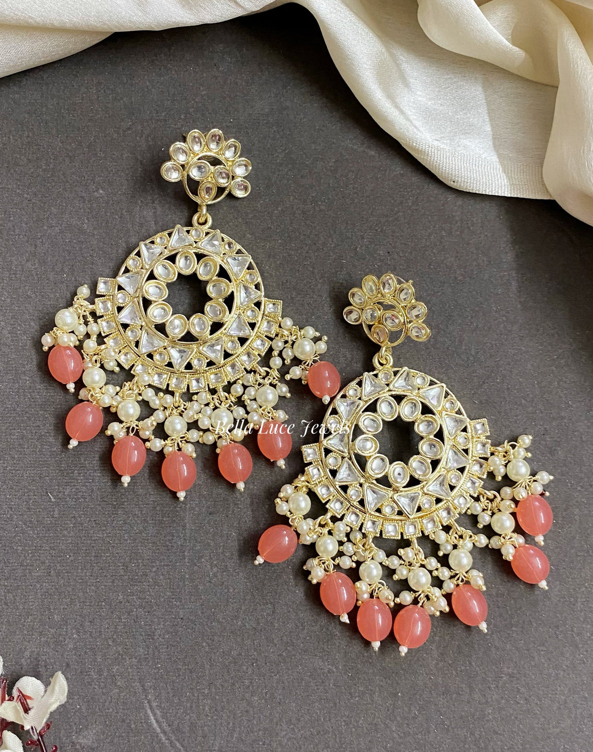 Kavya Kundan Chandbali