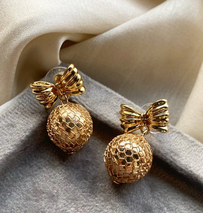 Bow drop earrings