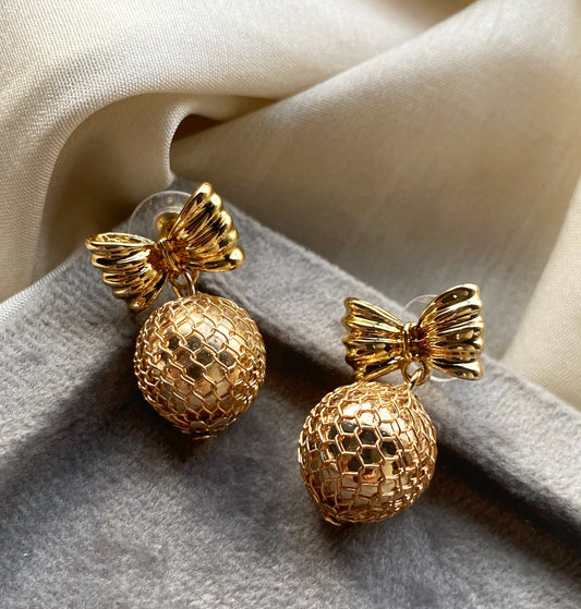 Bow drop earrings