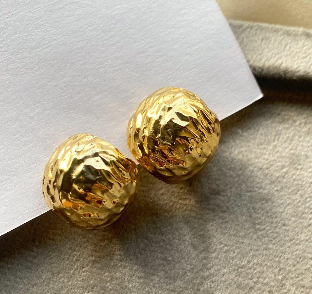 Liza golden hoops