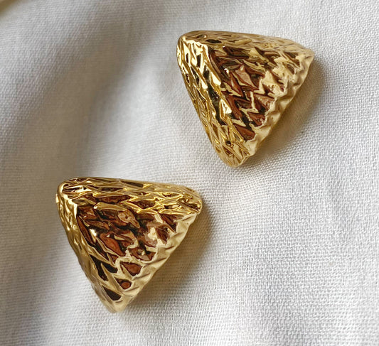 Mia triangle studs