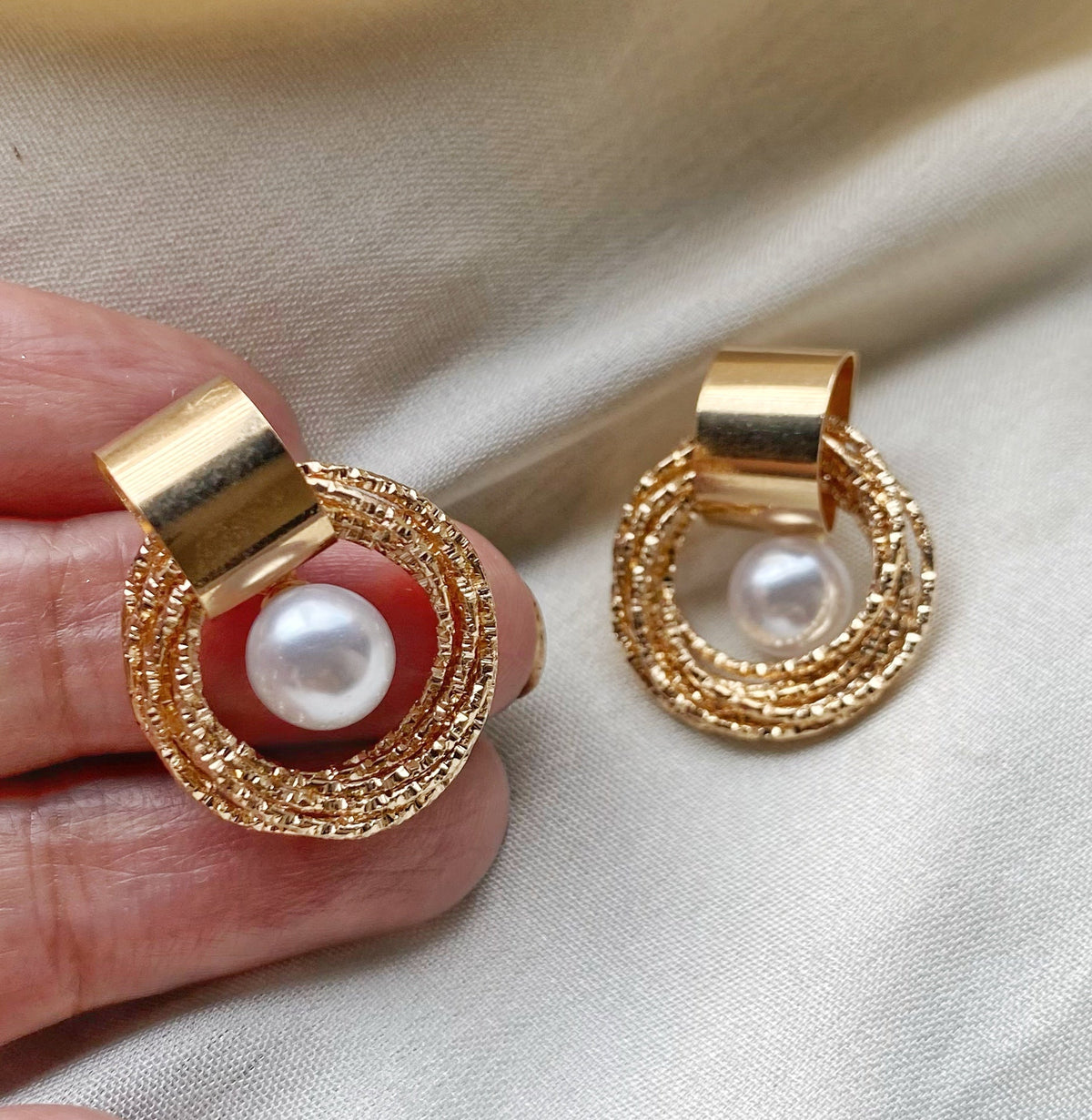 Riya Pearl studs