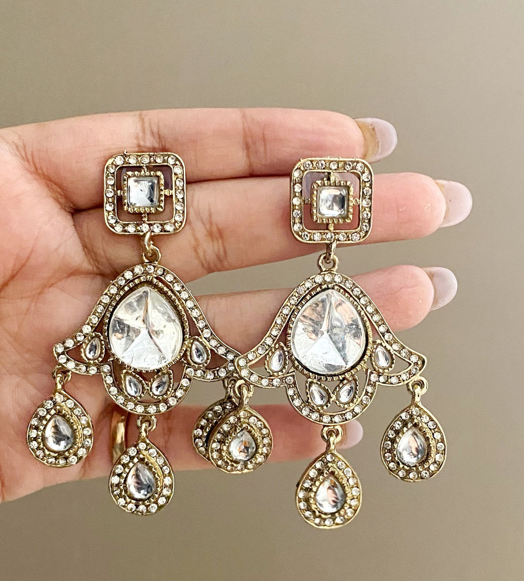Sia kundan dangler earrings