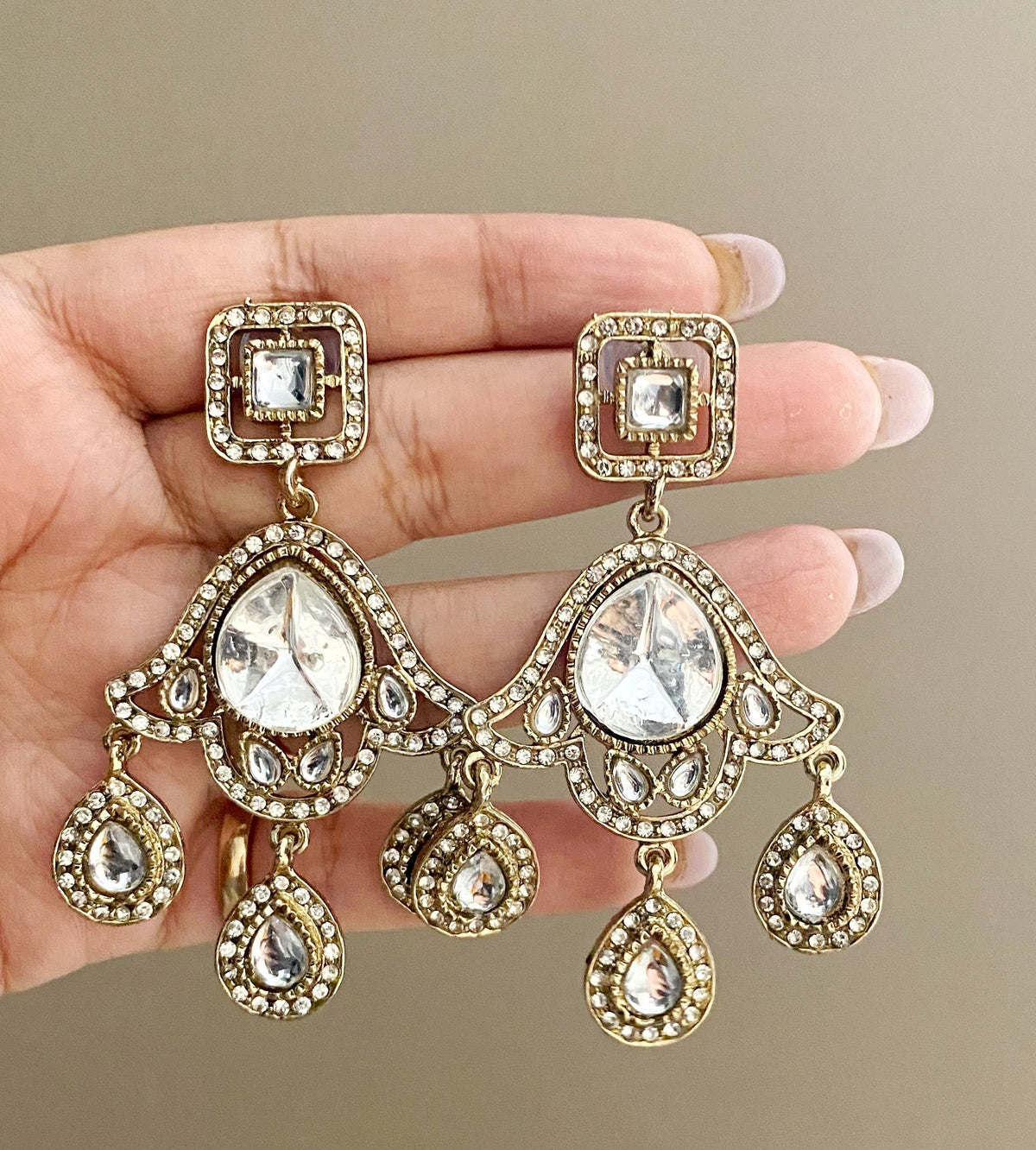 Sia kundan dangler earrings