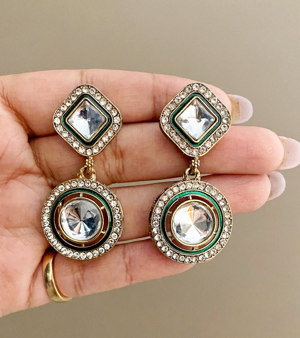Round kundan earrings