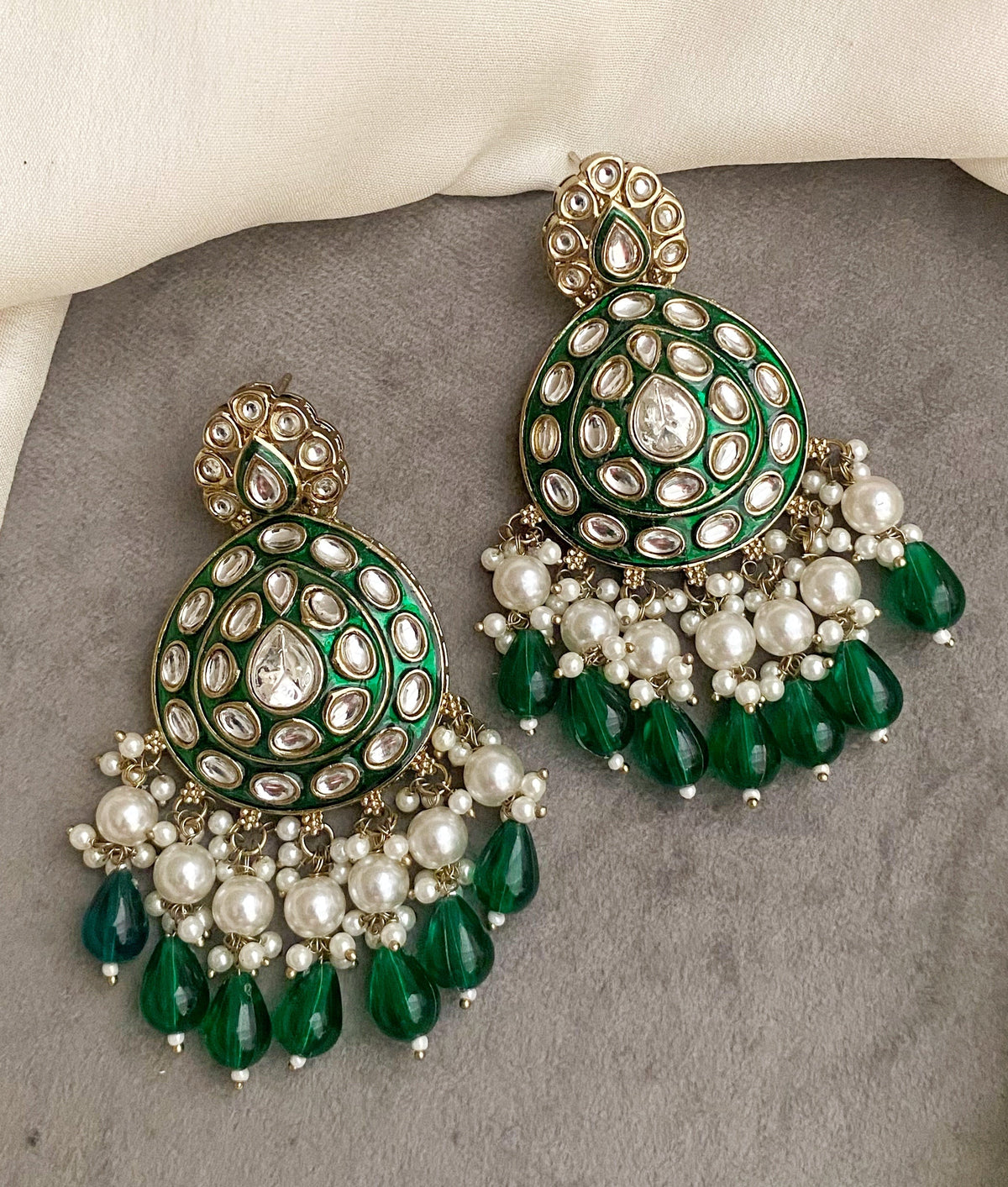 Tiya Green kundan chandbali