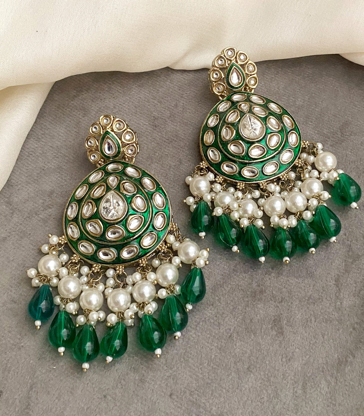 Tiya Green kundan chandbali