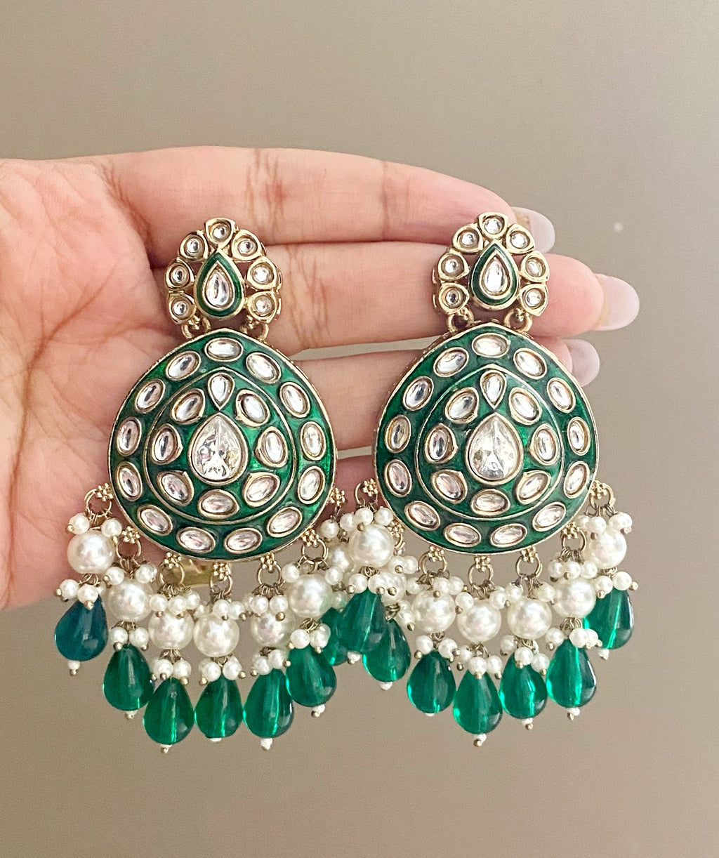 Tiya Green kundan chandbali