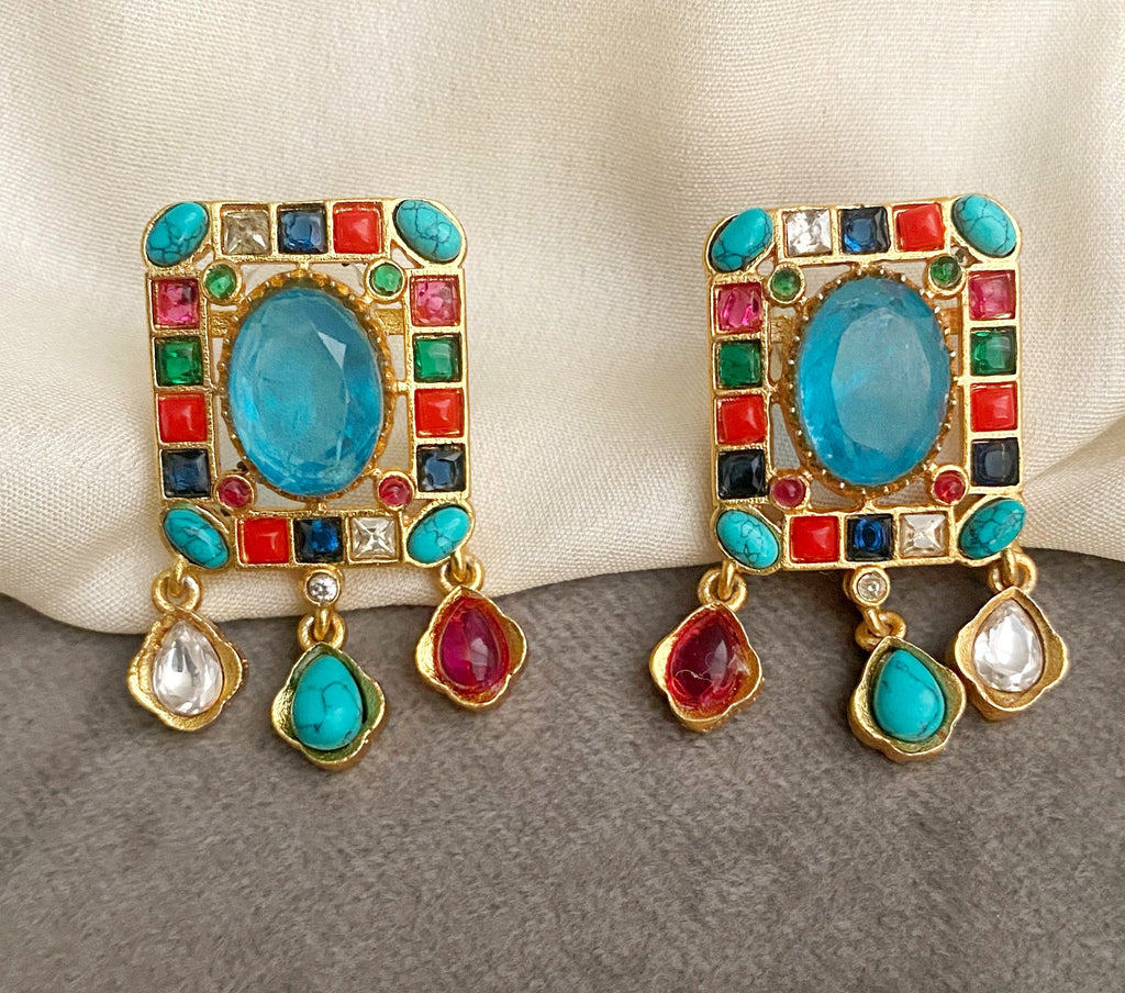 Jaanvi Multicolor kundan choker set