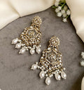 Mohini 2.0 Ivory kundan earrings