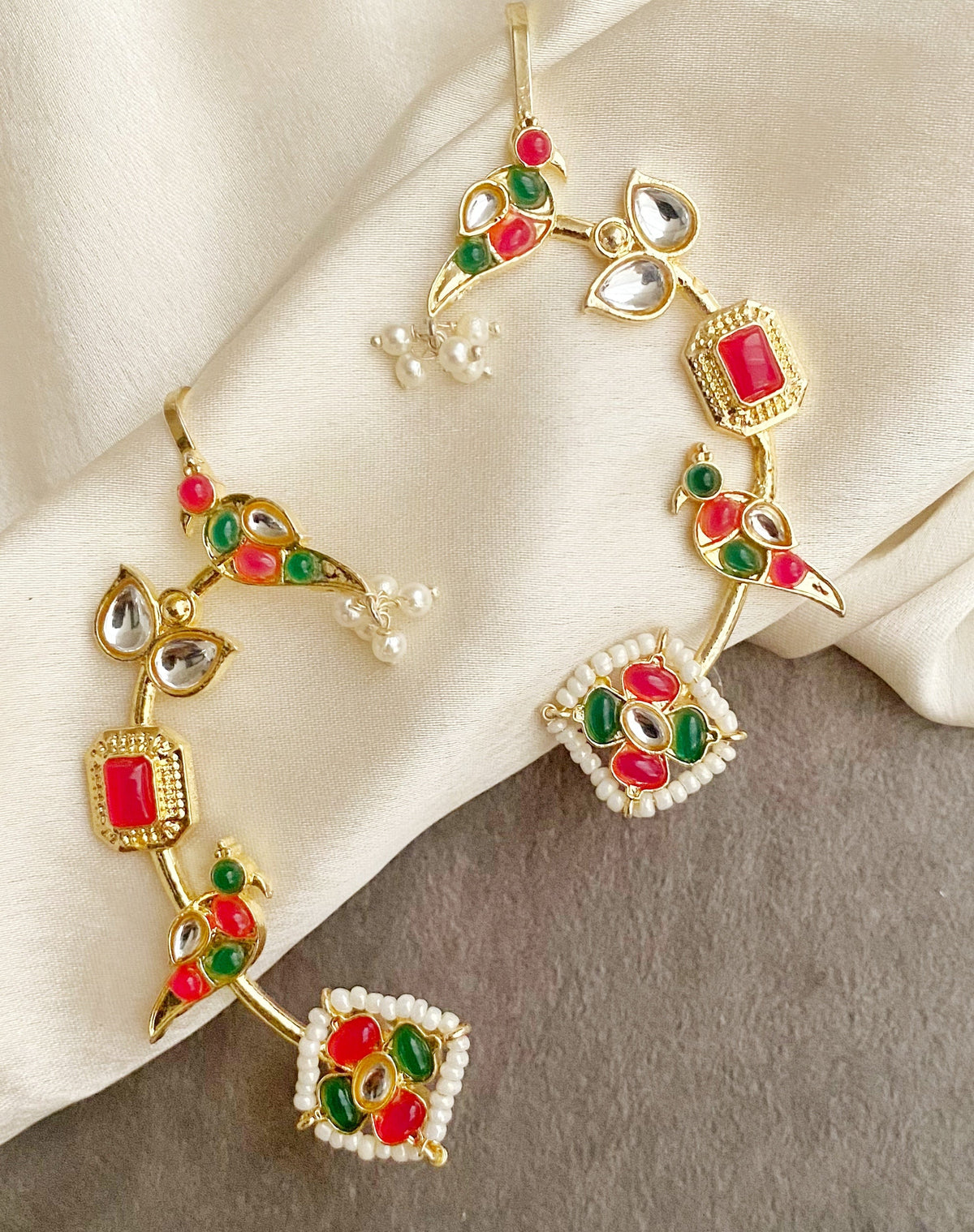 Jhanvi red green Kundan  earcuff
