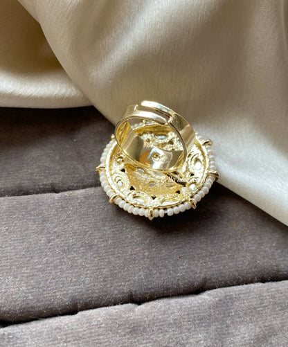 Kundan ring 9