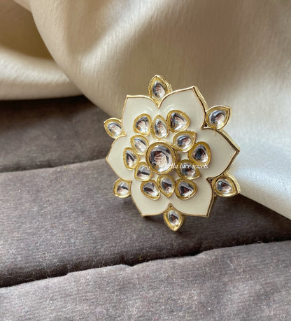 Kundan ring 10