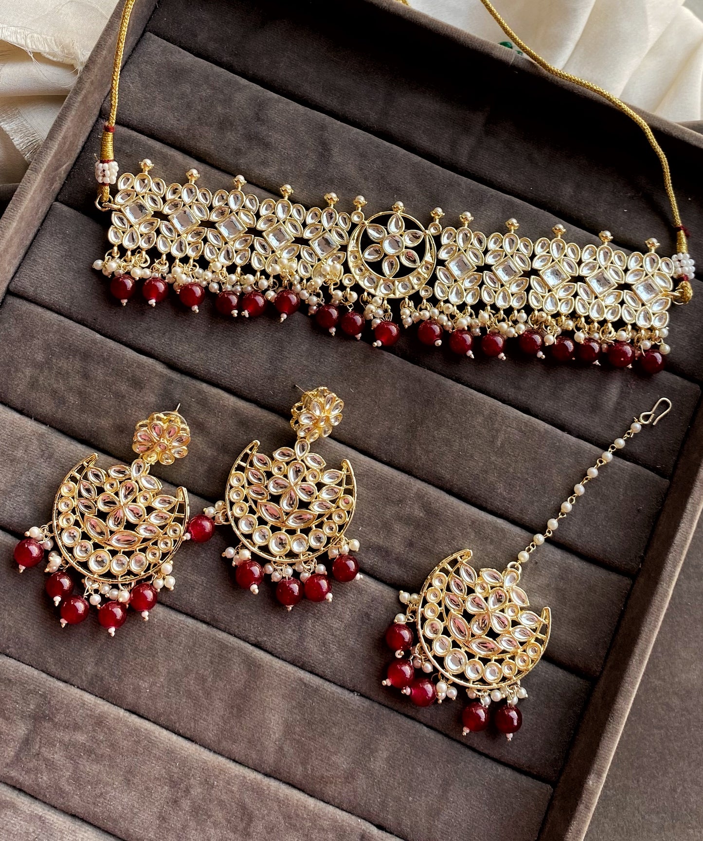Red Noor kundan Choker Necklace Set