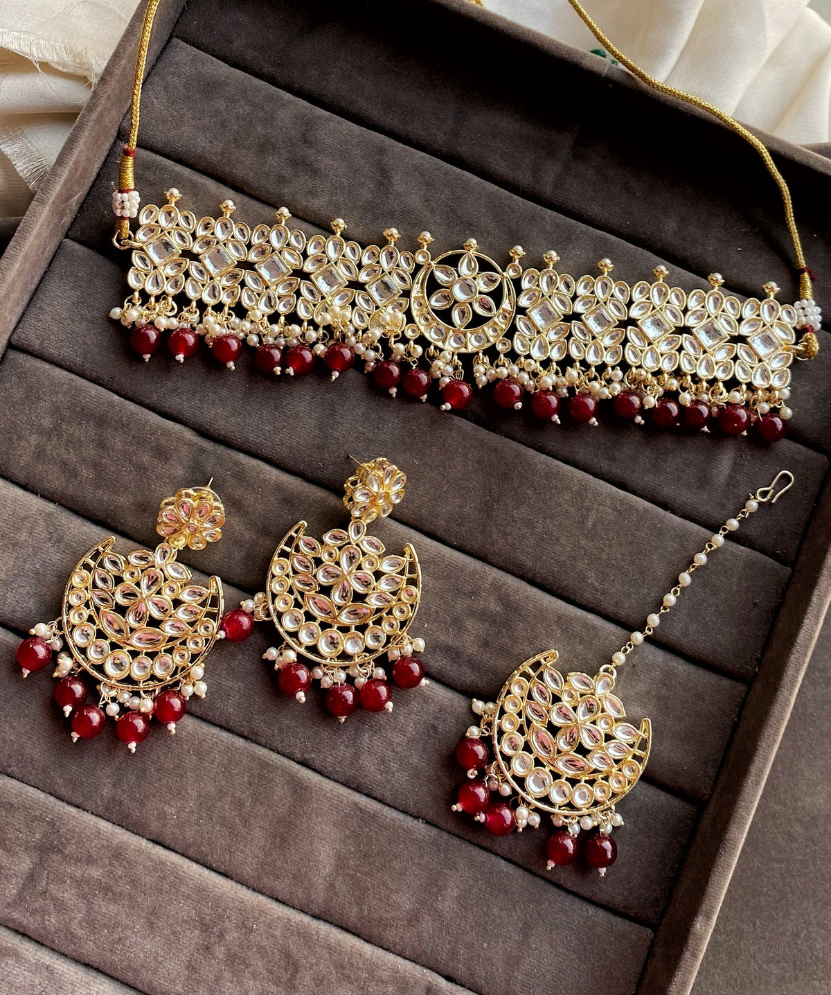 Red Noor kundan Choker Necklace Set