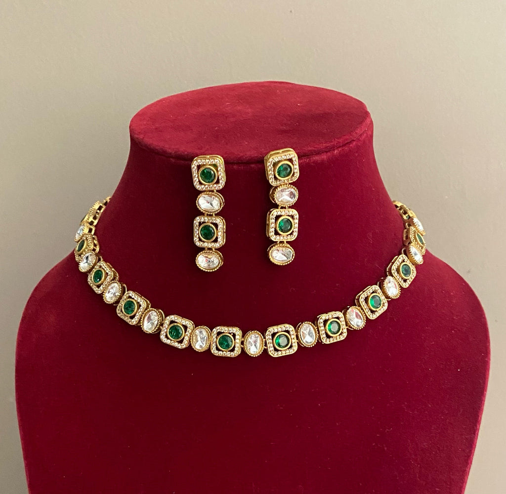 Emerald delicate kundan necklace sets