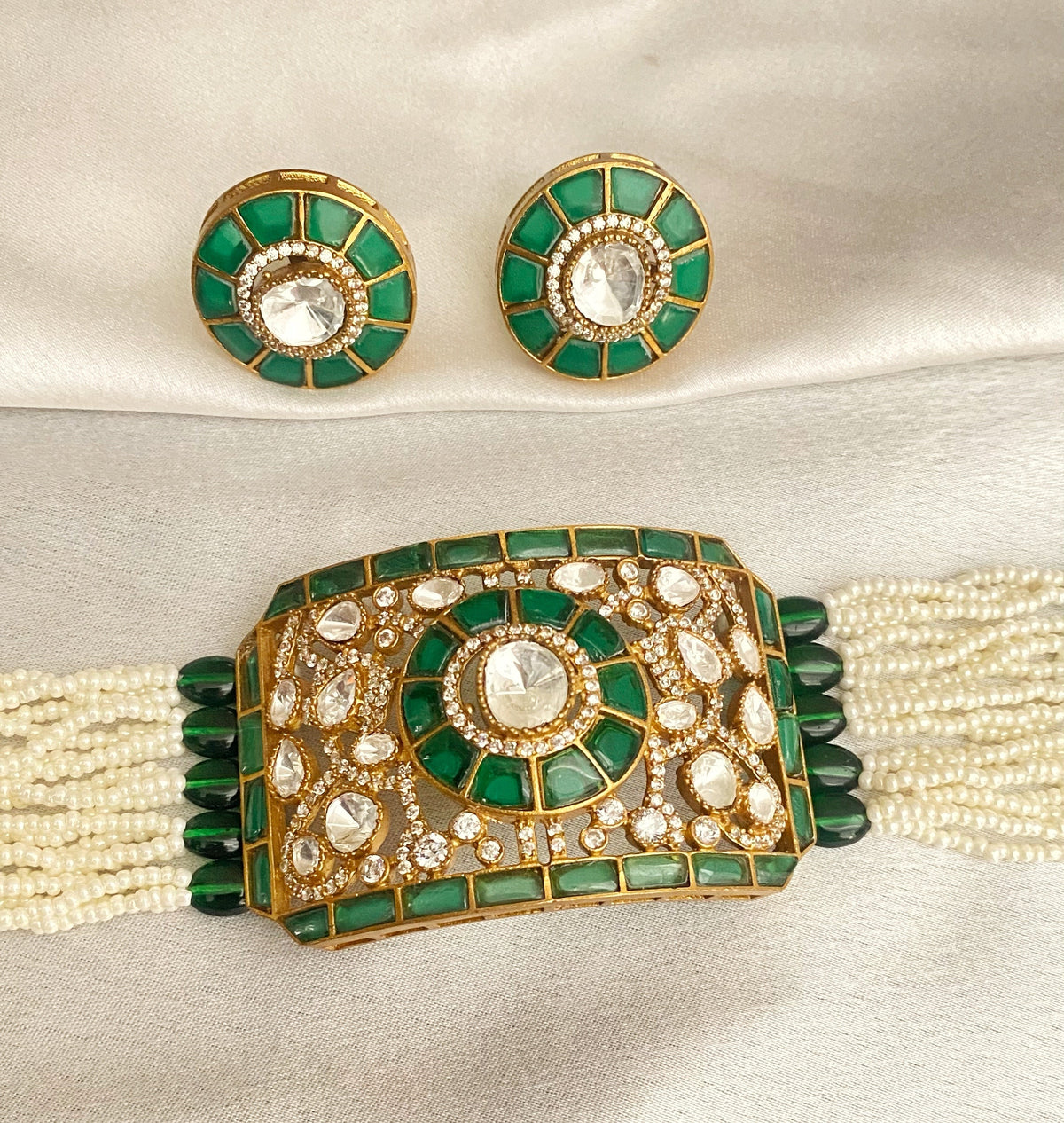 Emerald Nina mossionite kundan choker sets