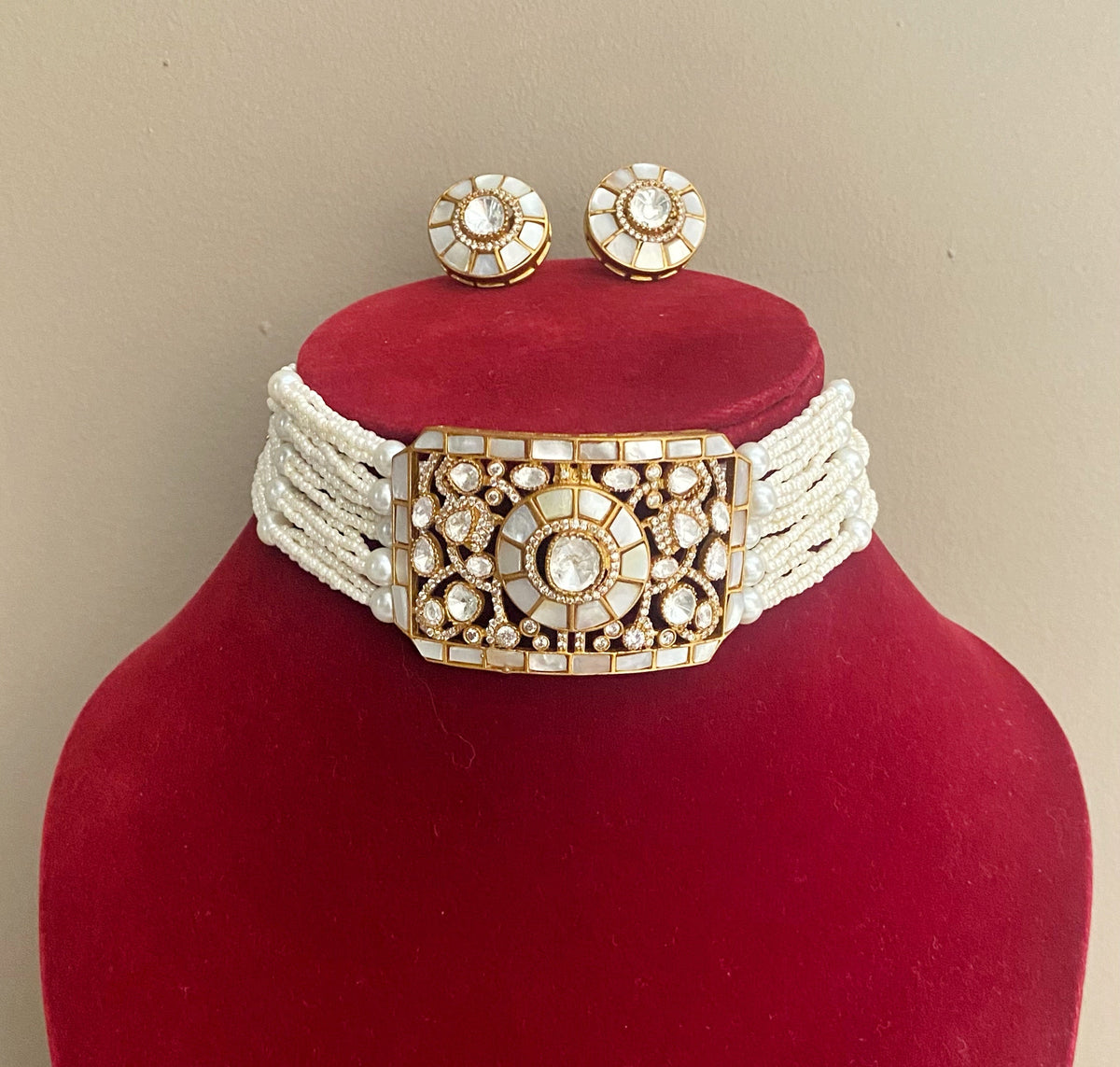 Ivory Nina mossionite kundan choker sets