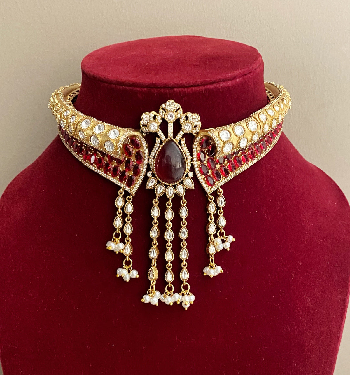 Dia red kundan necklace set
