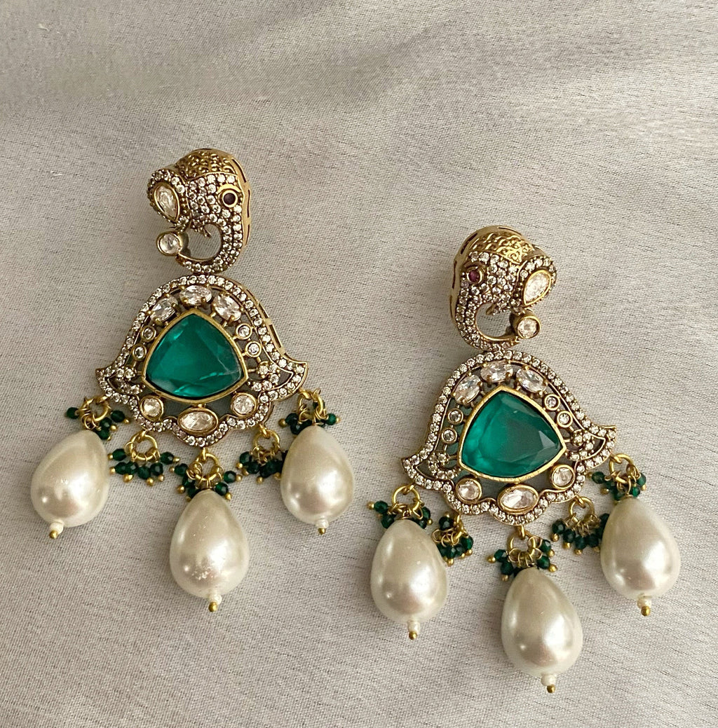 Emerald Ridhika Kundan AD hasli necklace set