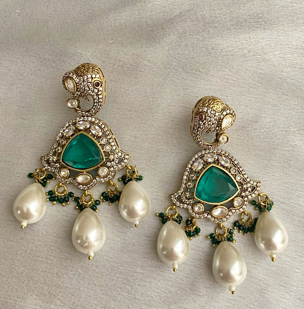 Emerald Ridhika Kundan AD hasli necklace set
